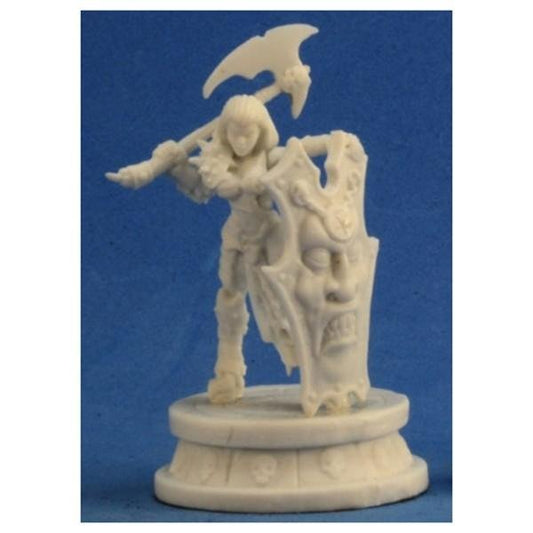 Reaper Bones: Female Antipaladin Reaper Bones: Female Antipaladin